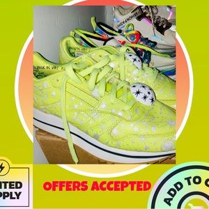 Reebok exclusive collectors neon shoes size 7